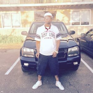 Meet your Posher, Derrick